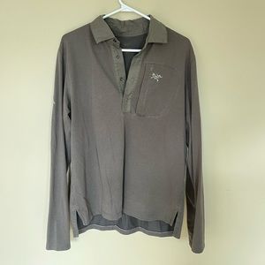 Arc’teryx shirt. Size M.